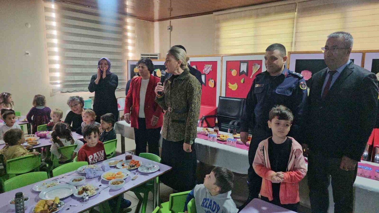 NAZİLLİ'DE ANAOKULU ÖĞRENCİLERİ YERLİ MALI HAFTASINI KUTLADI