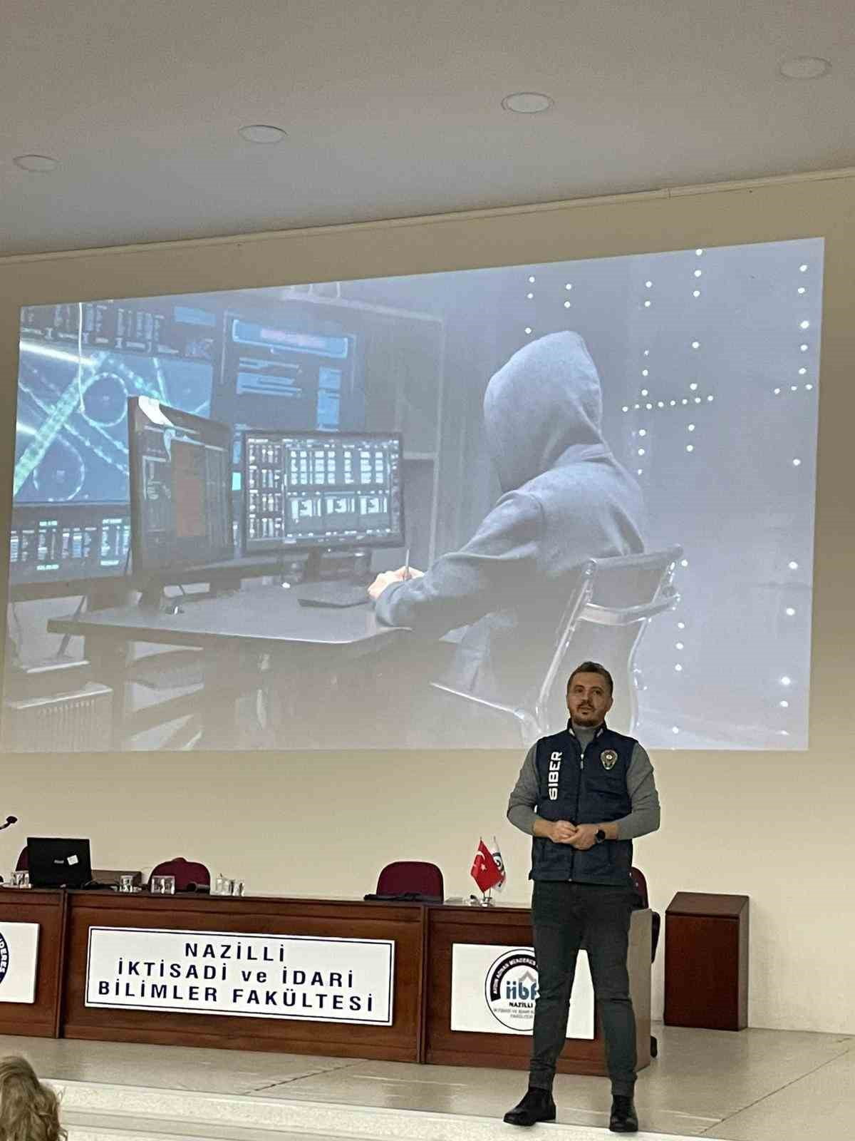 NAZİLLİ İKTİSADİ VE İDARİ BİLİMLER FAKÜLTESİ ÖĞRENCİLERİNE YÖNELİK SİBER GÜVENLİK SEMİNERİ...