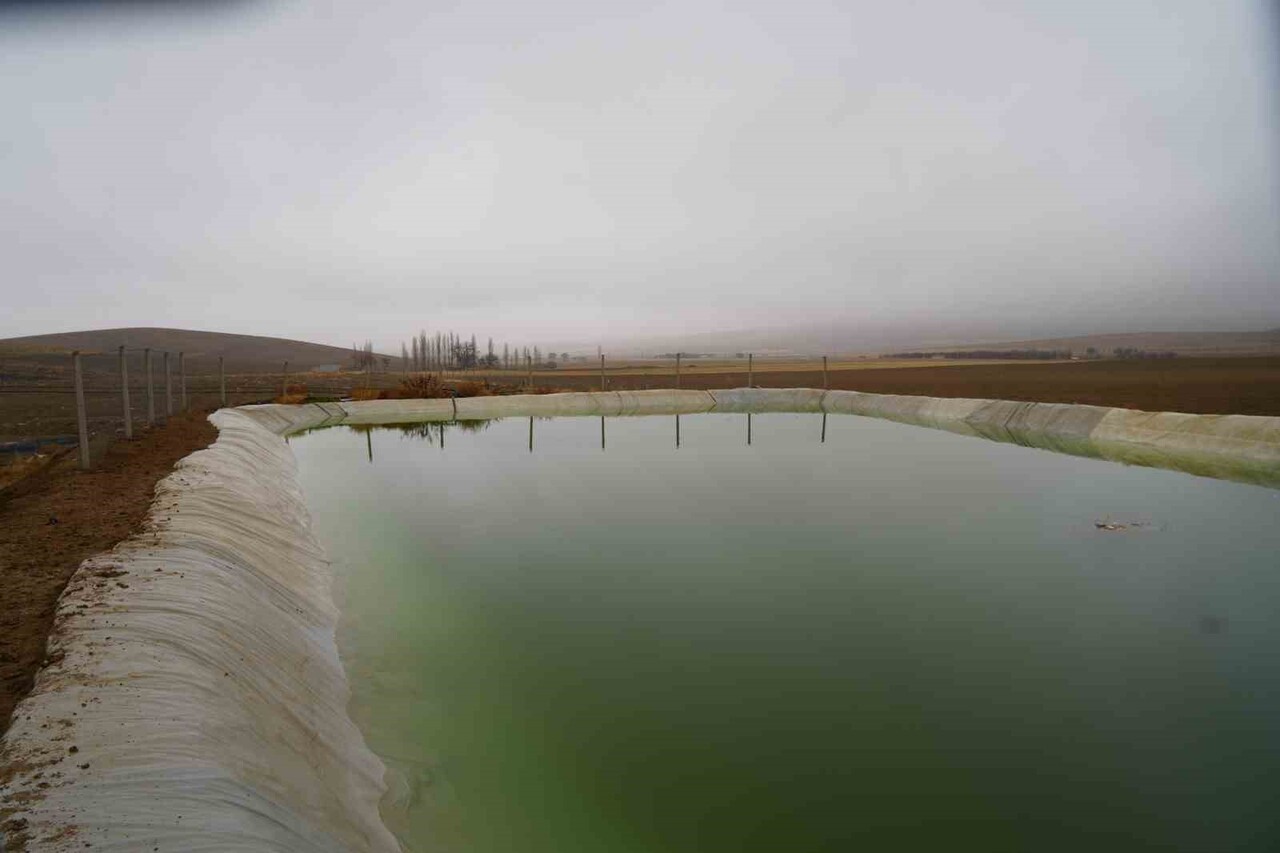 NİĞDE’NİN KARACAÖREN KÖYÜNDE BİR KİŞİ, SULAMA AMACIYLA KULLANILAN HAVUZDA ÖLÜ BULUNDU.