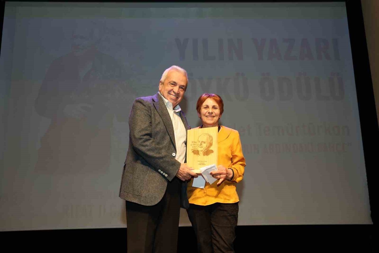 NİLÜFER BELEDİYESİ’NİN 2025 YILIN YAZARI OLARAK BELİRLEDİĞİ USTA EDEBİYATÇI RIFAT ILGAZ ANISINA...