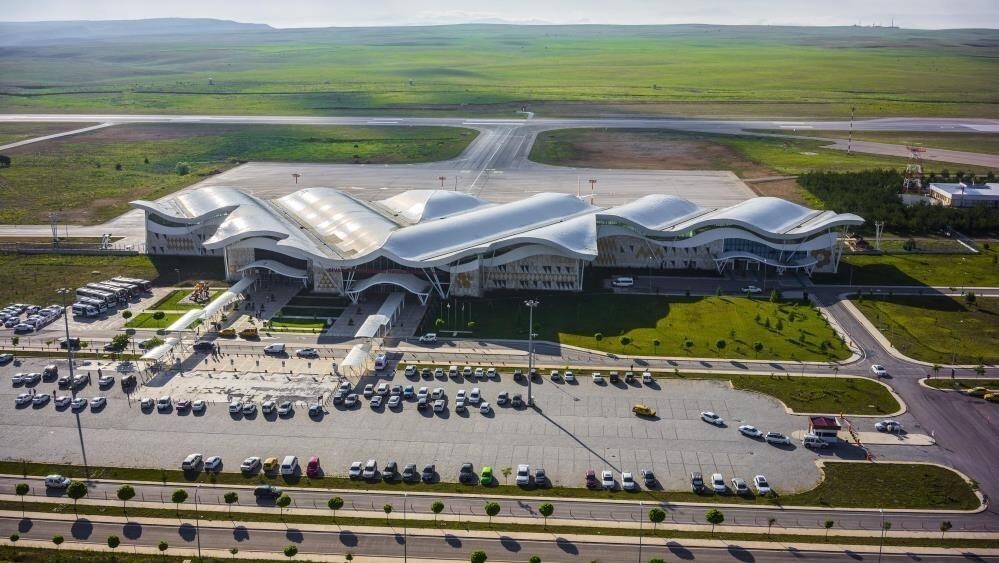 NURİ DEMİRAĞ HAVALİMANI’NDAN YARARLANAN YOLCU SAYISI 479 BİNİ AŞTI