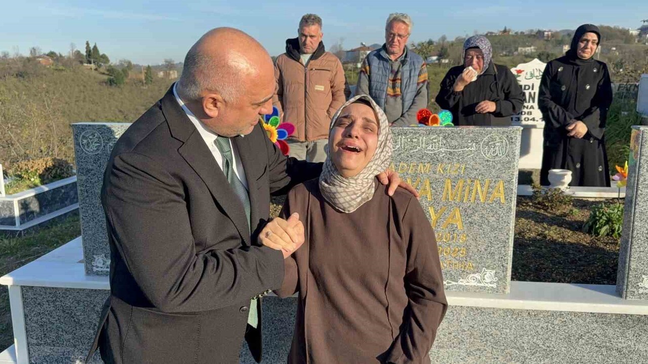 OLAYDA YARALI KURTULAN ÇİĞDEM KAYA (31) DURUŞMA ÖNCESİ ÇOCUKLARININ VE EŞİNİN MEZARINI ZİYARET...