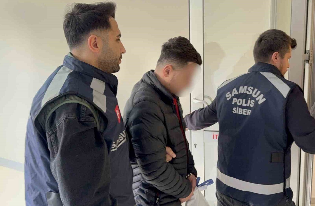 OPERASYONDA KENDİLERİNİ "BANKACI" OLARAK TANITIP MOBİL BANKACILIK HESAPLARINI ELE GEÇİREREK...