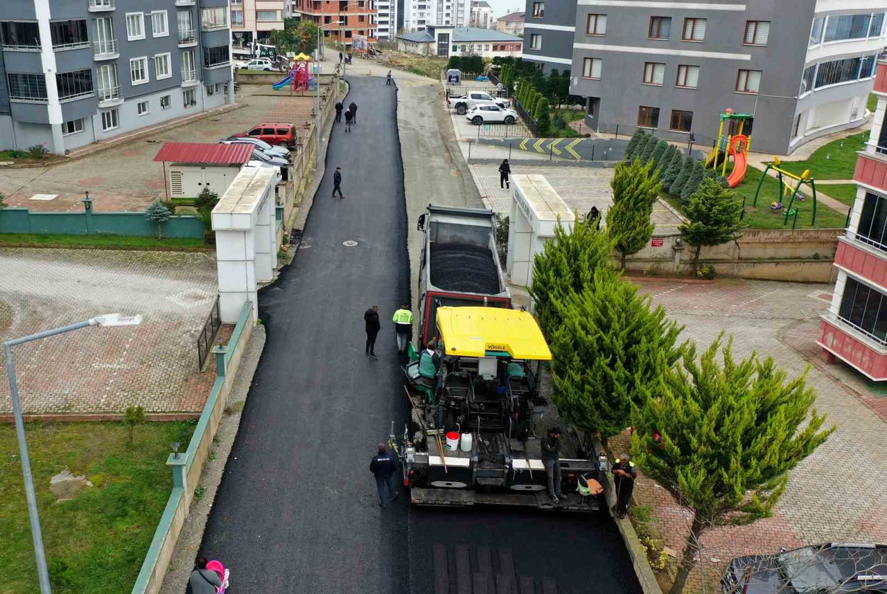 ORDU BÜYÜKŞEHİR BELEDİYESİ, FATSA İLÇESİNİN DOLUNAY MAHALLESİ’NDE SICAK ASFALT ÇALIŞMASI...