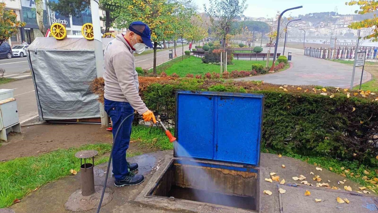 ORDU BÜYÜKŞEHİR BELEDİYESİ, KIŞ MEVSİMİNİN GELMESİYLE BİRLİKTE HALK SAĞLIĞINI TEHDİT EDEN...