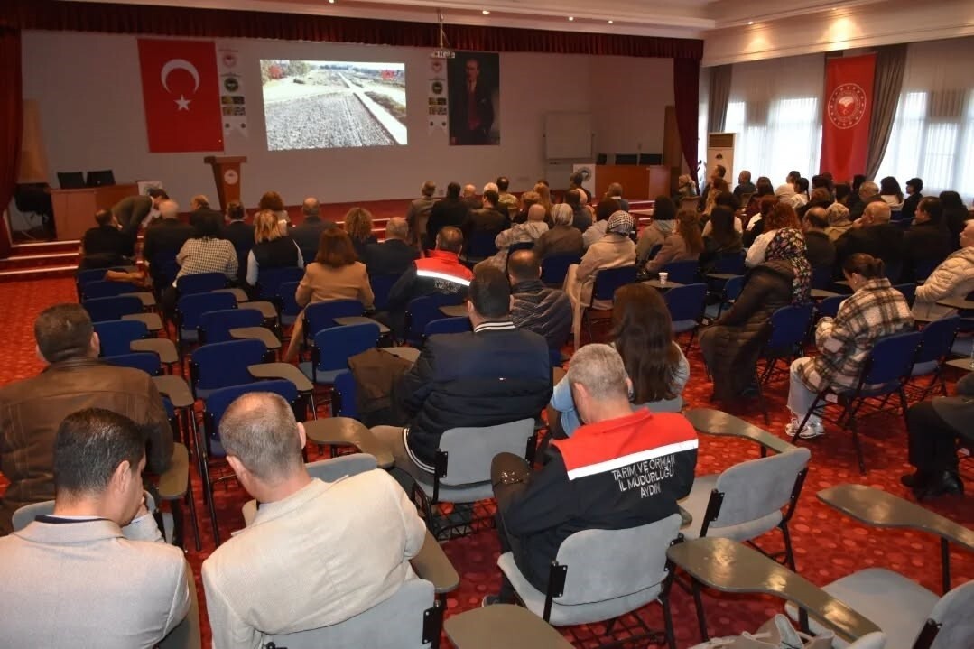 ORGANİK PAMUK YETİŞTİRİCİLİĞİ DEĞERLENDİRME TOPLANTISI YAPILDI