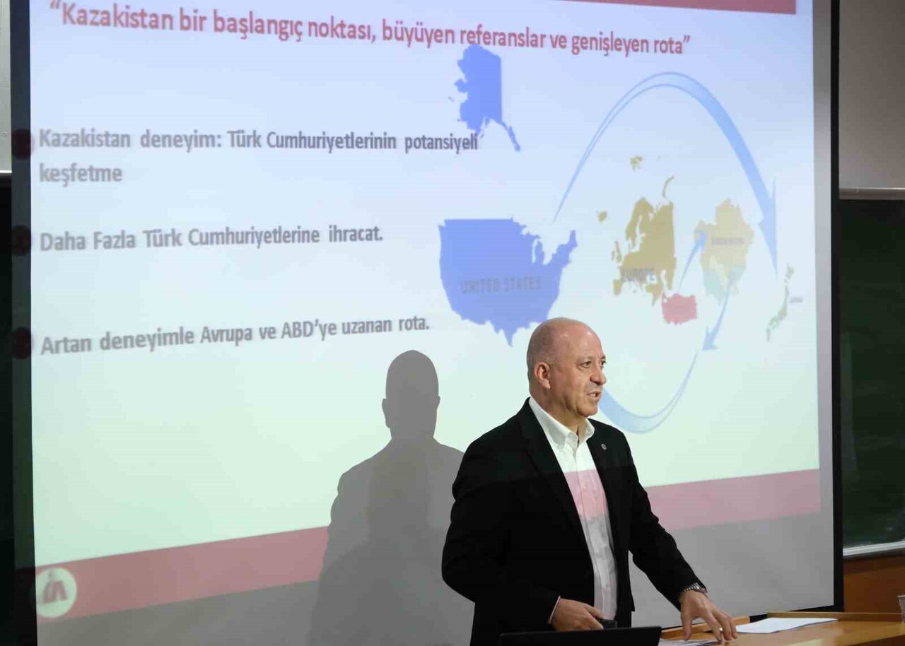 ORTA DOĞU TEKNİK ÜNİVERSİTESİ’NDE (ODTÜ) İHRACAT UZMANLIĞI DERSİNDE DENEYİMLERİNİ PAYLAŞAN ANKARA...