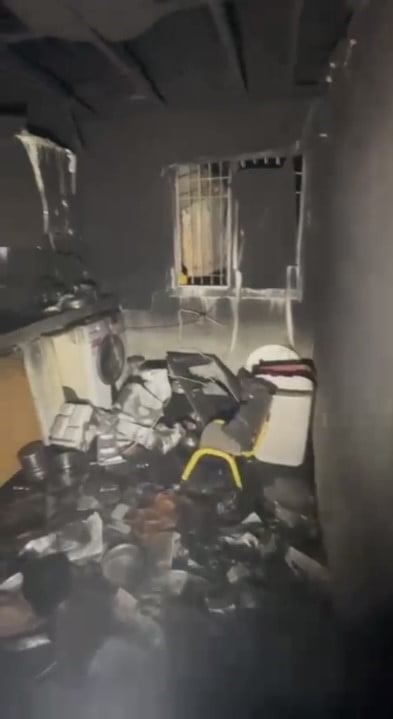 OSMANİYE'DE BİR EVDE ÇIKAN YANGIN, İTFAİYE EKİPLERİNİN MÜDAHALESİYLE SÖNDÜRÜLDÜ. OLAYDA YARALANAN...