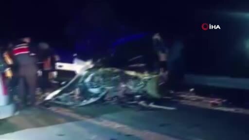 Osmaniye'de otomobil ile hafif ticari araç çarpıştı: 3 ölü 2 yaralı