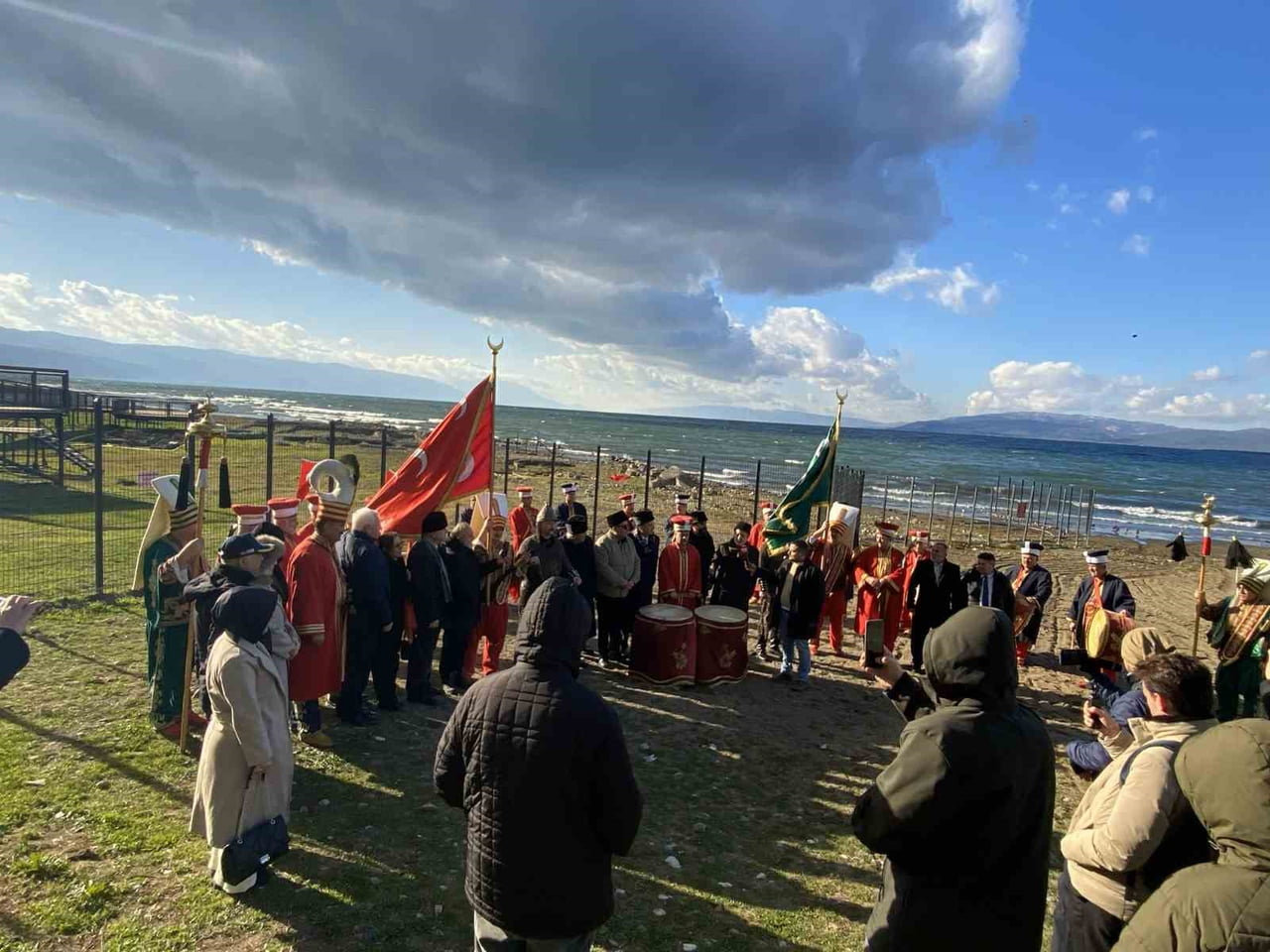 PAPA VE FENER RUM KİLİSESİ BAŞPAPAZININ GEÇEN AY "HRİSTİYAN BİRLİĞİ" ADINA AYİN YAPTIĞI İZNİK GÖL...