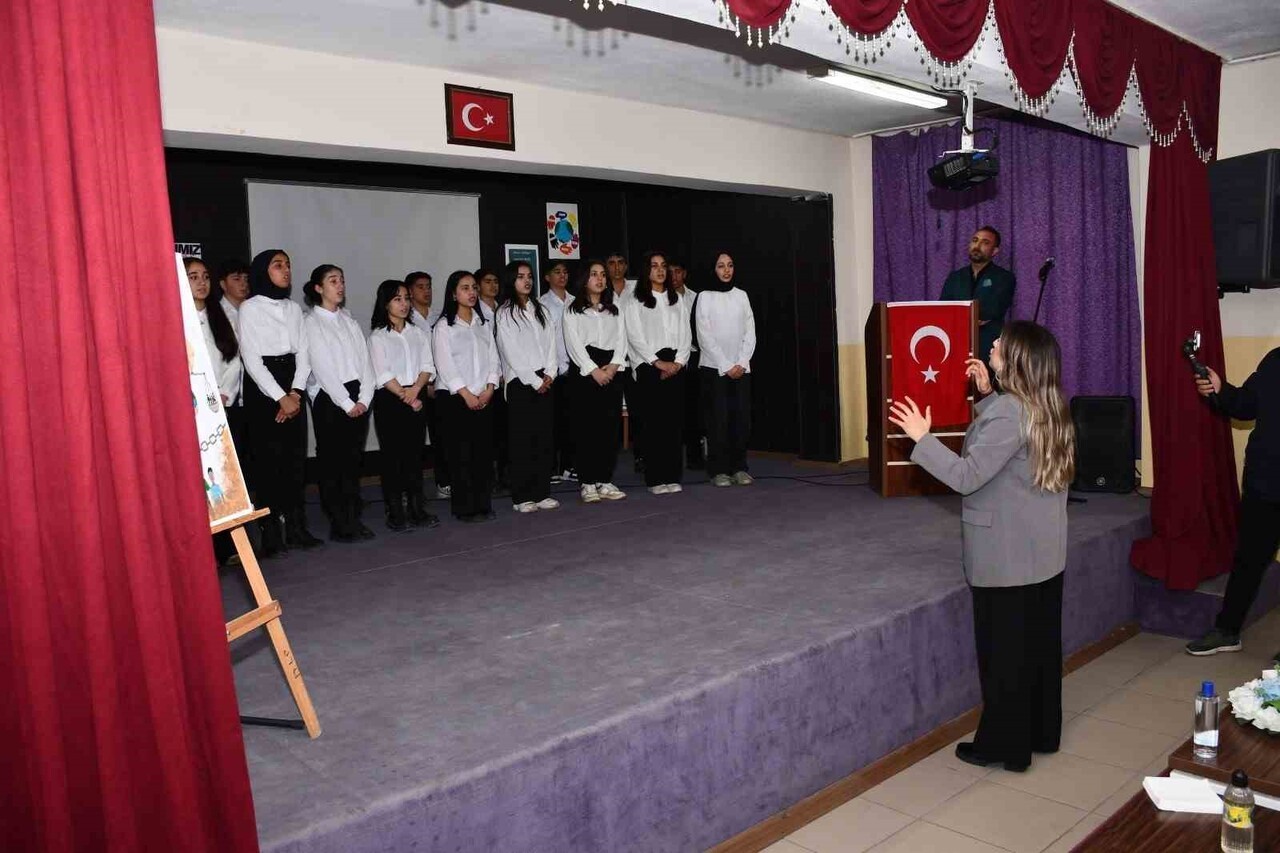 PATNOS’TA 10 ARALIK DÜNYA İNSAN HAKLARI GÜNÜ COŞKUYLA KUTLANDI