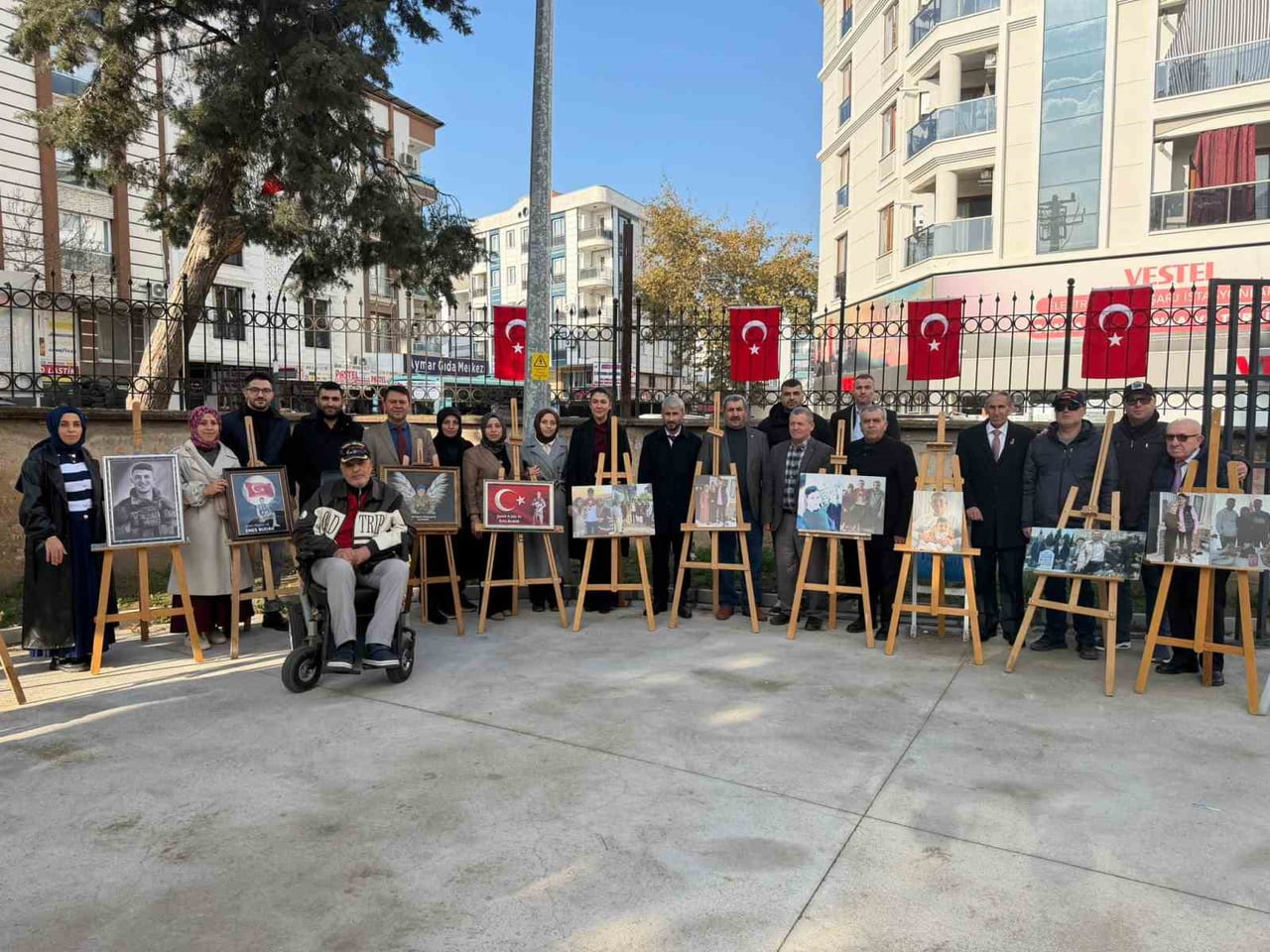 PENÇE-KİLİT HAREKATI BÖLGESİ’NDE VATANIN BÖLÜNMEZ BÜTÜNLÜĞÜ UĞRUNA GÖREV YAPARKEN ŞEHİT DÜŞEN...