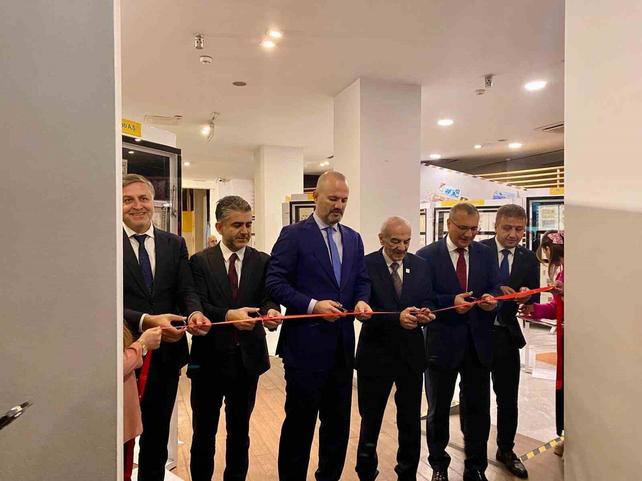 POSTA VE TELGRAF TEŞKİLATI (PTT) VE TÜRKİYE FİLATELİ DERNEKLERİ FEDERASYONU İŞ BİRLİĞİYLE "PTT 185...