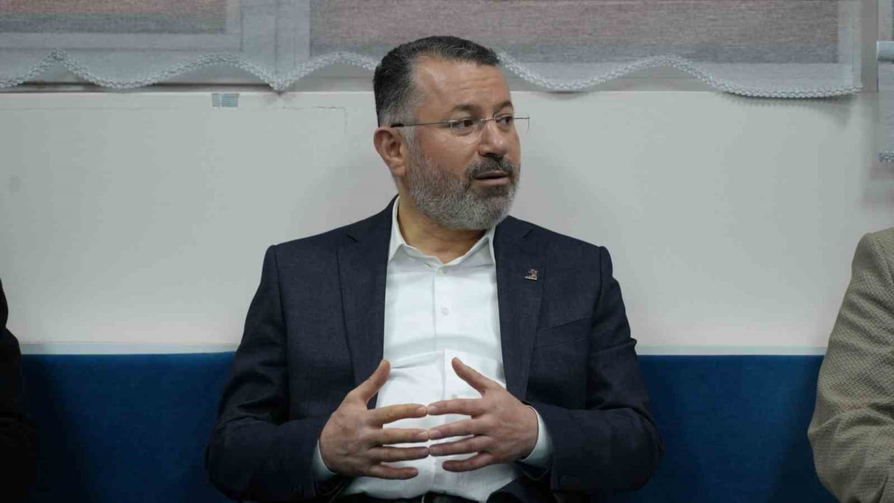 PROGRAMA REKTÖR YARDIMCISI PROF. DR. İSMAİL RAKIP KARAŞ, KARABÜK İL MÜFTÜSÜ ALİ ERHUN...