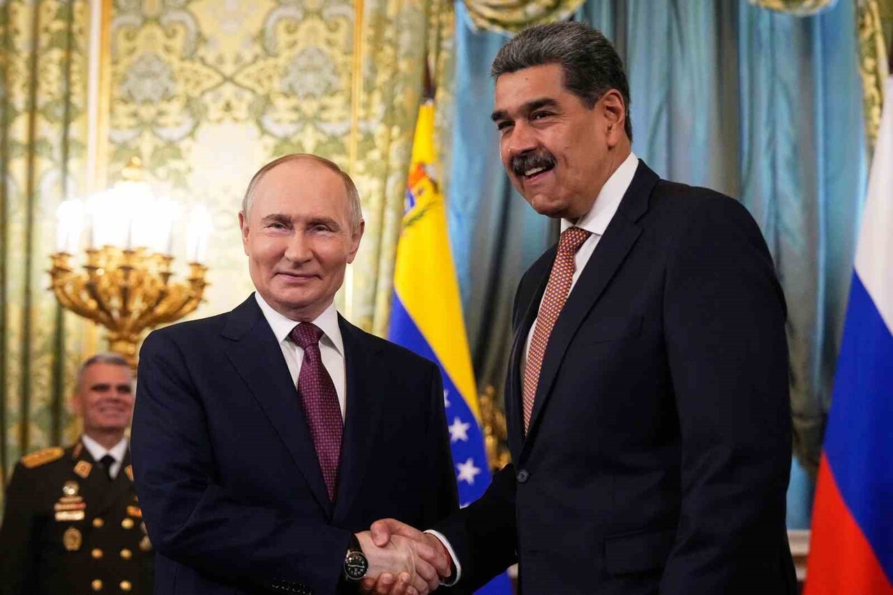 PUTİN VE MADURO (ARŞİV)
