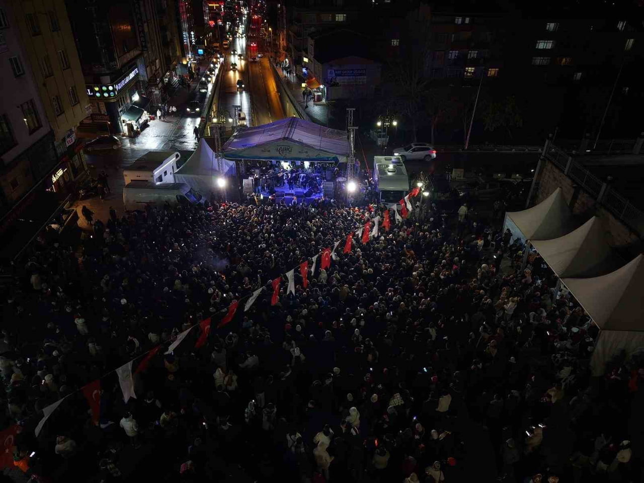 "GAZİOSMANPAŞA 1. HAMSİ FESTİVALİ"NE, GAZİOSMANPAŞA BELEDİYE BAŞKAN VEKİLİ ERAY KARADENİZ’İN...