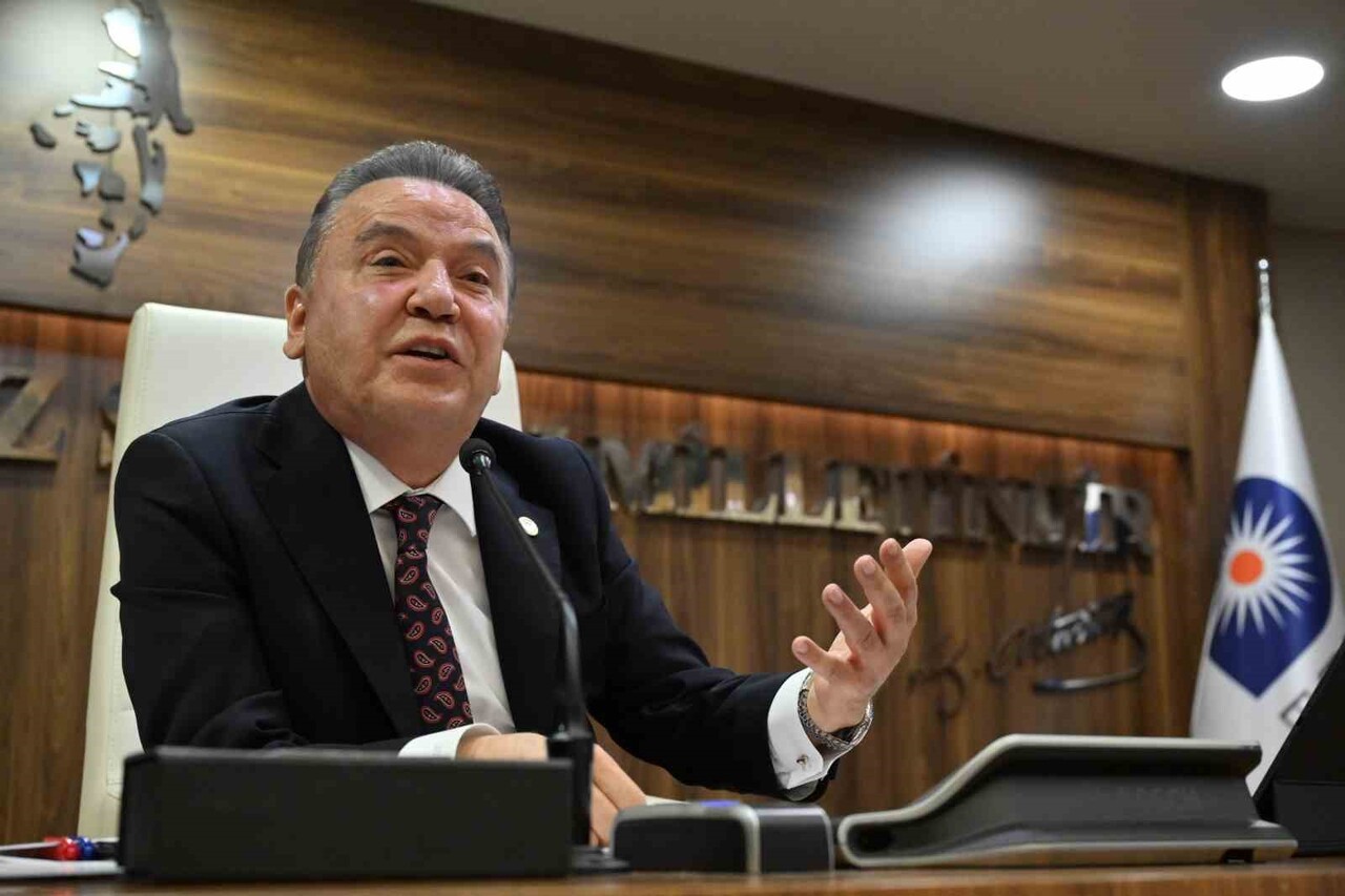 "RÜŞVET" VE "YOLSUZLUK" SORUŞTURMASINDA 5 TEMMUZ TARİHİNDE GÖZALTINA ALINIP TUTUKLANAN VE GÖREVDEN...