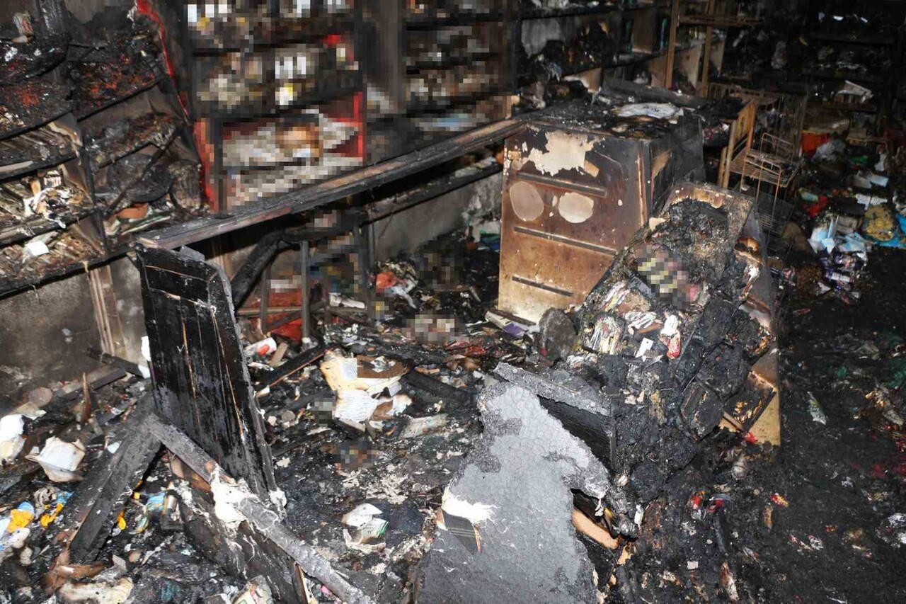 RİZE’NİN GÜNEYSU İLÇESİNDE BİR BAKKALIN ‘EKMEKTEN BAŞKA BİR ŞEYİ VERESİYE ALAMAZSIN’ DEDİĞİ ŞAHIS...