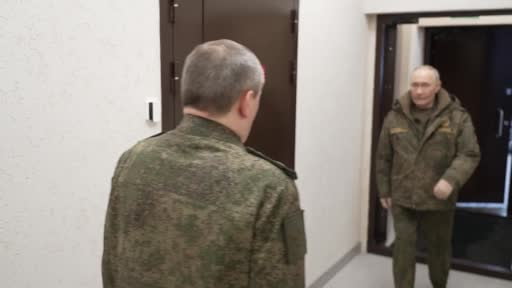 Rusya Genelkurmay Başkanı Valery Gerasimov, Rusya Devlet Başkanı Vladimir Putin ile bir araya...