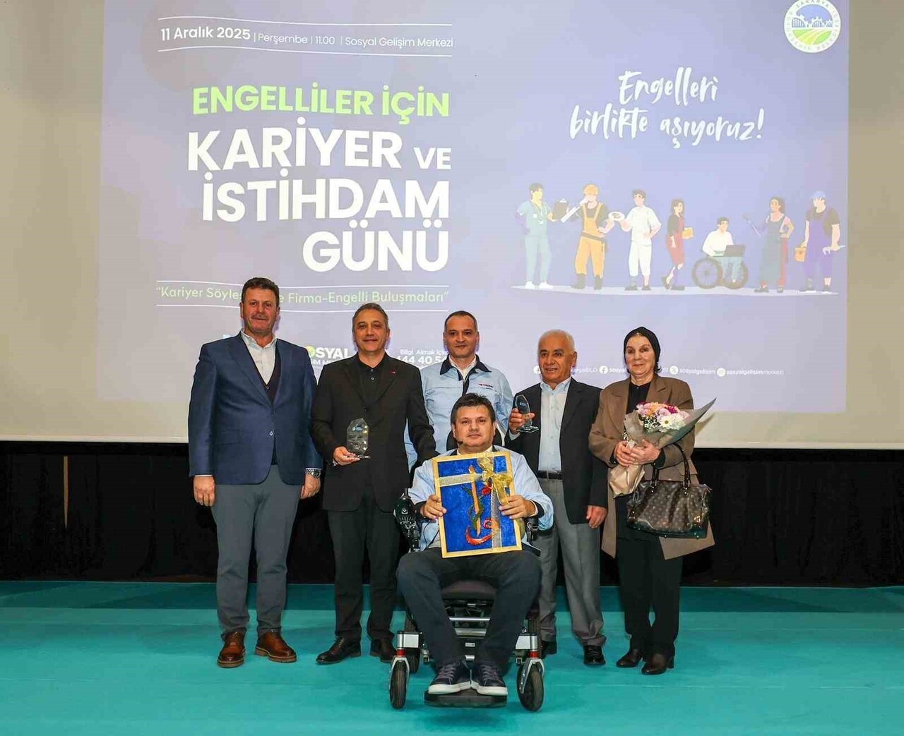 SAKARYA'DA DÜZENLENEN "ENGELLİLER İÇİN KARİYER VE İSTİHDAM GÜNÜ"NDE ÖZEL GEREKSİNİMLİ BİREYLER...