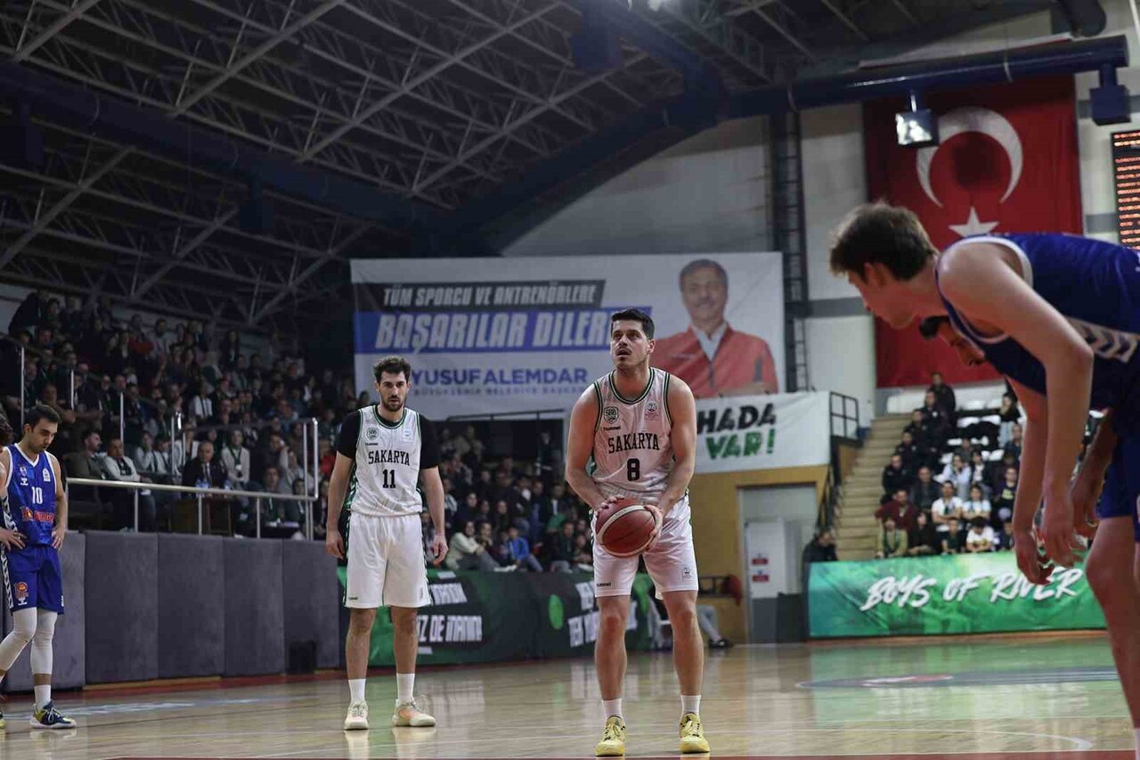 SAKARYA BÜYÜKŞEHİR BASKETBOL TAKIMI, TÜRKİYE BASKETBOL 2. LİGİ’NİN SEKİZİNCİ HAFTASINDA KÜTAHYA...