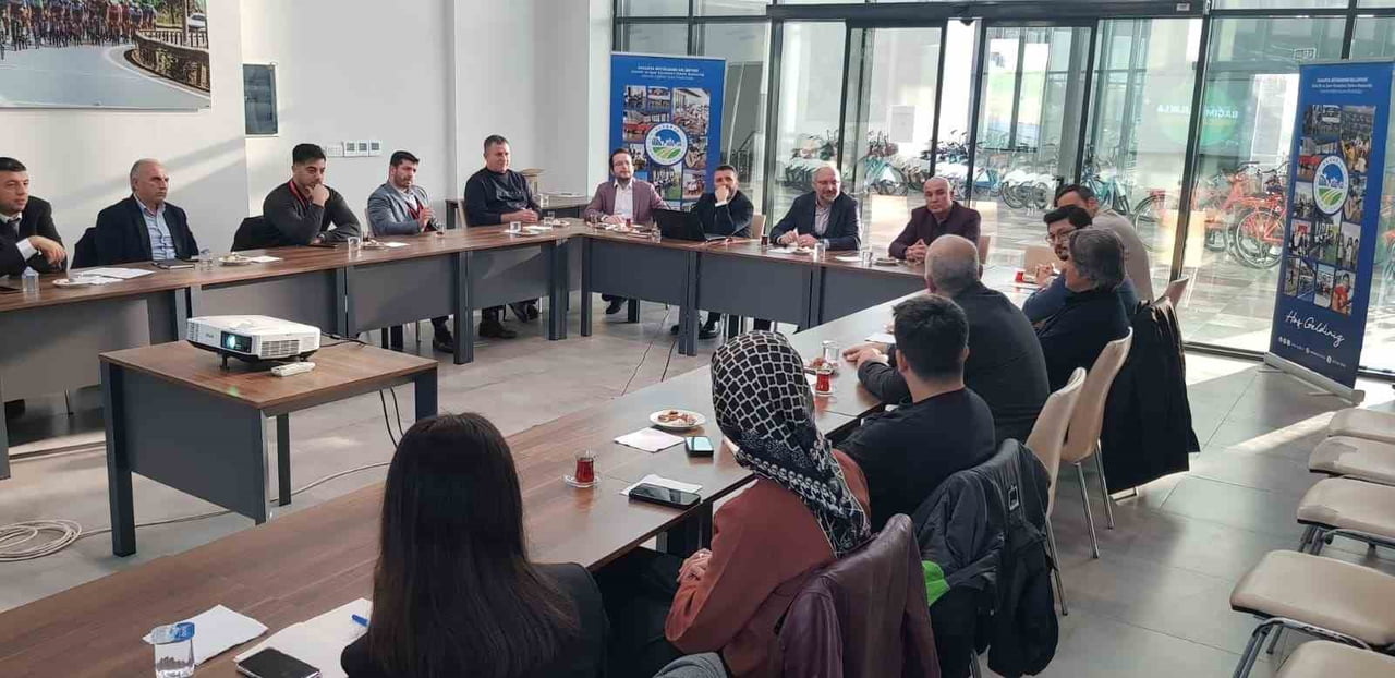 SAKARYA BÜYÜKŞEHİR BELEDİYESİ, BAĞIMLILIKLA MÜCADELEDE KURUMLAR ARASI İŞ BİRLİĞİNİ GÜÇLENDİRMEK...