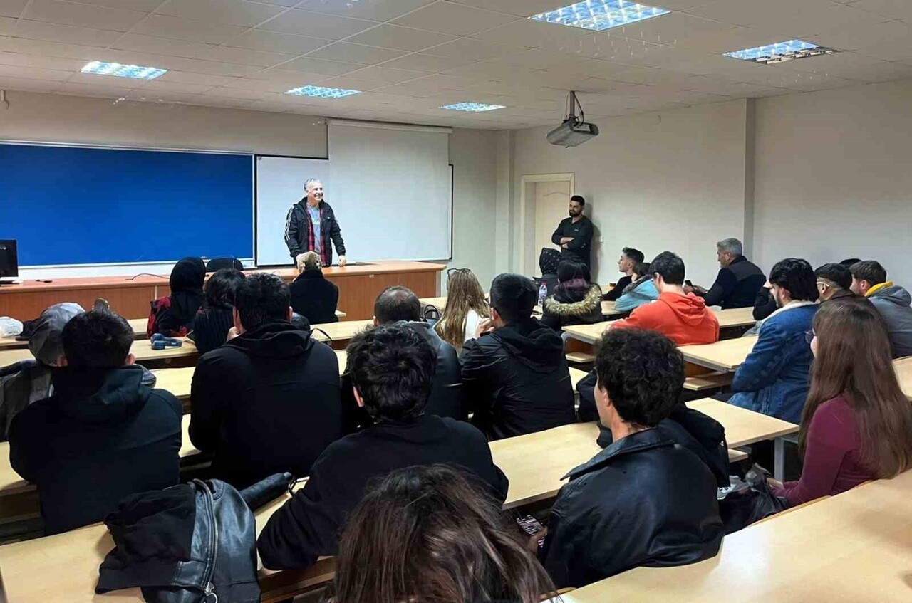 SAKARYA UYGULAMALI BİLİMLER ÜNİVERSİTESİ (SUBÜ) BİLİŞİM TEKNOLOJİLERİ MESLEK YÜKSEKOKULUNDA...