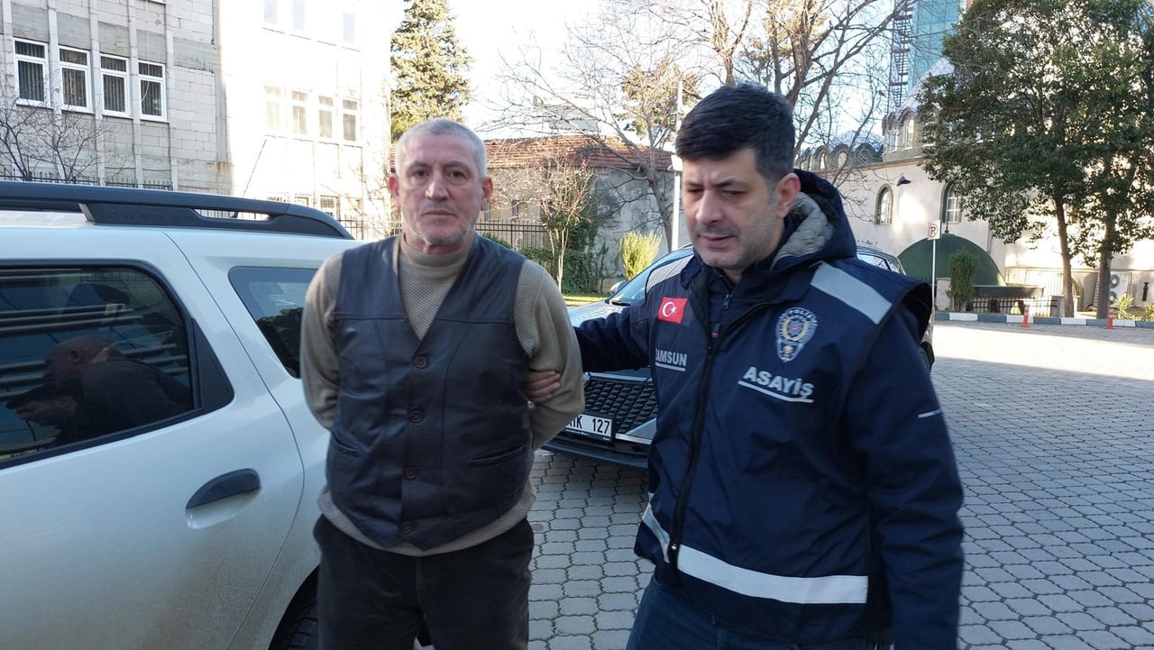 SAMSUN'DA NAKLİYAT ŞİRKETİ SAHİBİ ESKİ ORTAĞI İLE OĞLUNA SİLAHLI SALDIRI DÜZENLEYEREK AĞIR...