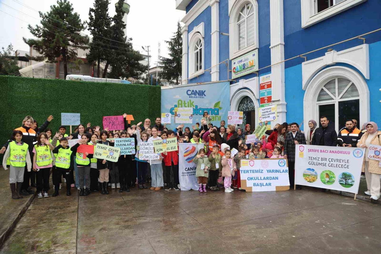 SAMSUN'UN CANİK BELEDİYE BAŞKANI İBRAHİM SANDIKÇI, CANİK SIFIR ATIK MARKETİ'YLE AİLE BÜTÇESİNE...