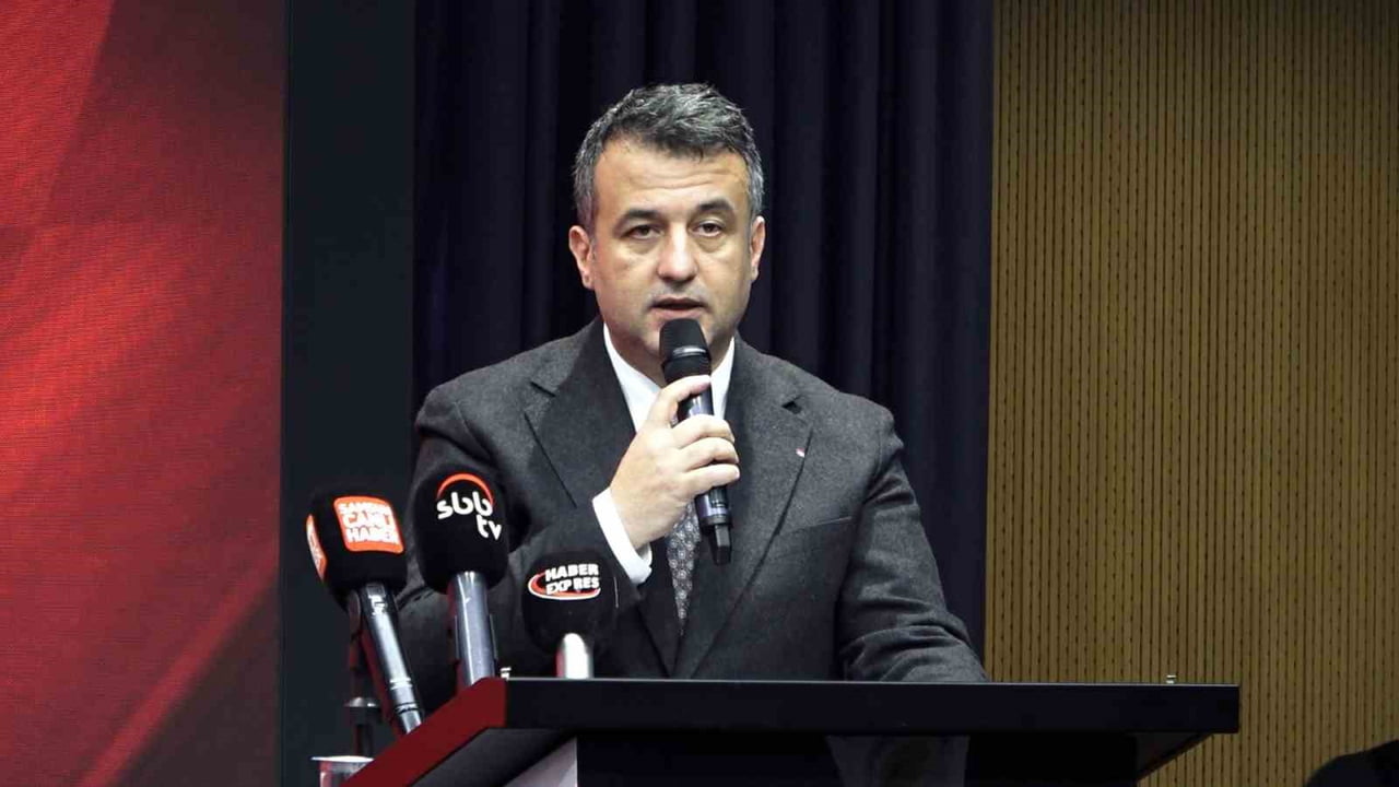 SAMSUN BÜYÜKŞEHİR BELEDİYE BAŞKANI HALİT DOĞAN ŞEHİR GENELİNDE FAALİYET GÖSTEREN 336 AMATÖR SPOR...