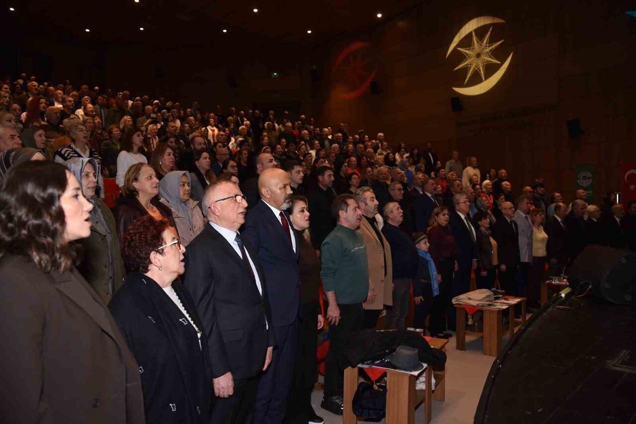 SAMSUN ÇARŞAMBALILAR YARDIMLAŞMA VE HABERLEŞME DERNEĞİ TÜRK SANAT MÜZİĞİ KOROSU, YENİ SEZONUN İLK...