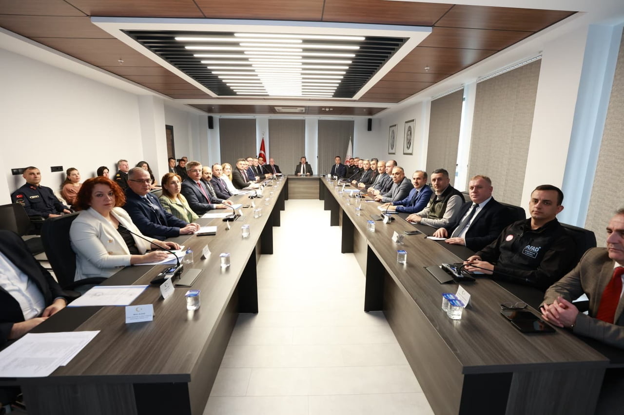 SAMSUN’DA İL MAHALLİ ÇEVRE KURULU TOPLANTISI, VALİ ORHAN TAVLI BAŞKANLIĞINDA GERÇEKLEŞTİRİLDİ....