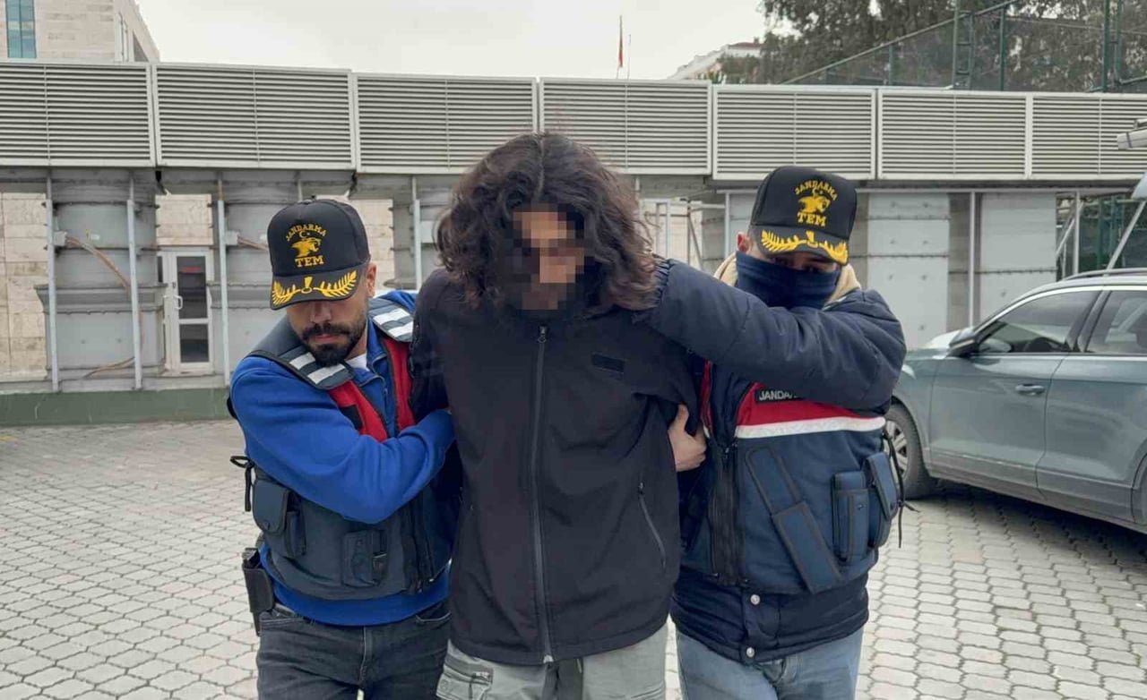 SAMSUN’DA JANDARMA EKİPLERİNCE DEAŞ TERÖR ÖRGÜTÜNE YÖNELİK DÜZENLENEN OPERASYONDA SURİYE UYRUKLU...