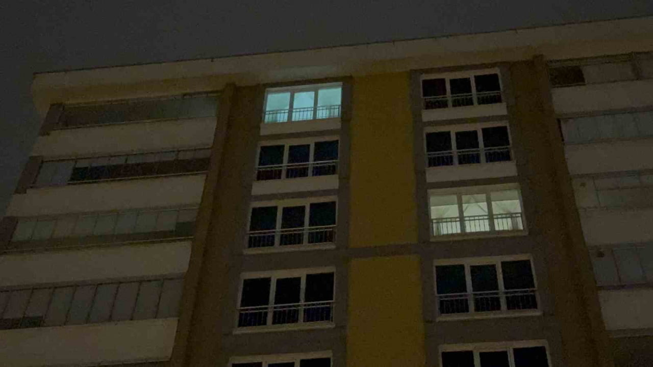 SAMSUN’UN İLKADIM İLÇESİNDE BİR BİNANIN 9. KATINDAN 2. KATTAKİ BALKON KISMINA DÜŞEN 42 YAŞINDAKİ...