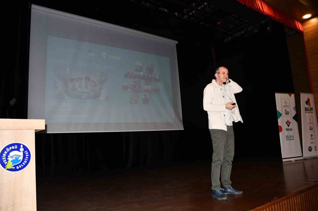 SAMSUN’UN VEZİRKÖPRÜ İLÇESİNDE, TÜBİTAK BİLİM SÖYLEŞİLERİ KAPSAMINDA DOÇ. DR. POLAT ŞENDURUR...