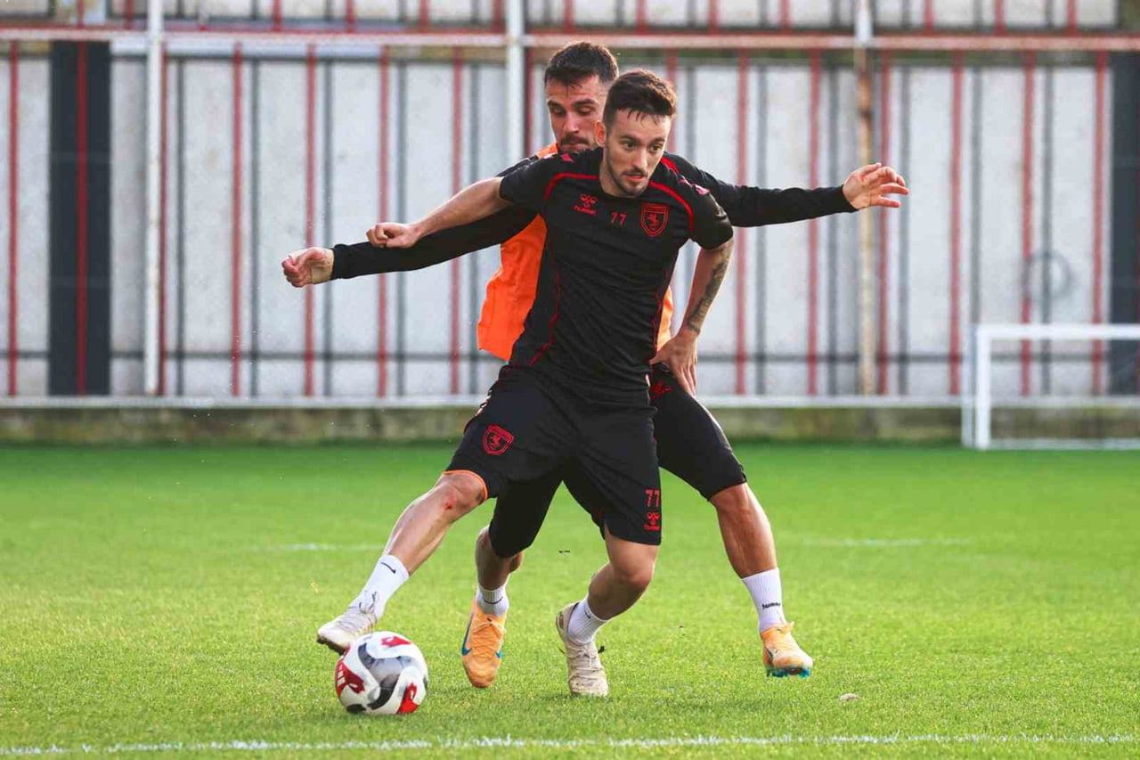 SAMSUNSPOR'DA SAKATLIĞI BULUNAN FUTBOLCULARDAN OLİVİER NTCHAM HARİÇ BEDİRHAN ÇETİN, AFONSO SOUSA...