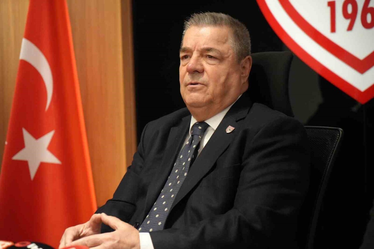 SAMSUNSPOR BAŞKANVEKİLİ VEYSEL BİLEN, BAŞAKŞEHİR FK MAÇINDA BAZI FUTBOLCULARIN ISLIKLANIP...