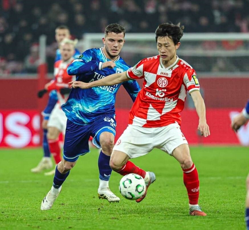 SAMSUNSPOR’UN SAVUNMA OYUNCUSU YUNUS EMRE ÇİFT, PLAY-OFF’TAKİ RAKİPLERİNİ GEÇİP, AVRUPA’DA...