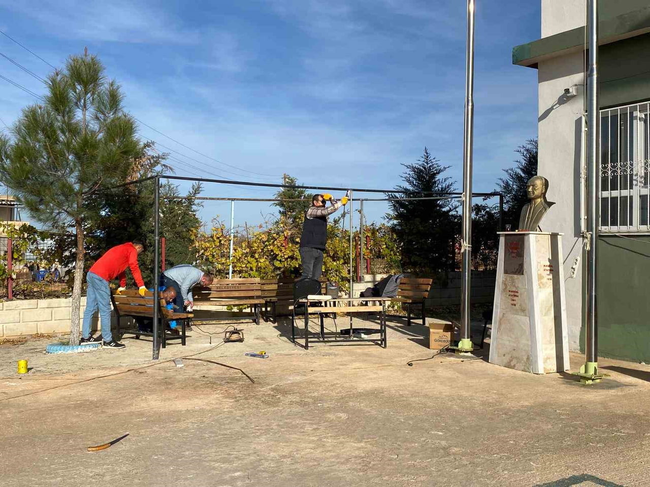 ŞANLIURFA'DA EĞİTİMDE DAYANIŞMANIN EN GÜZEL ÖRNEĞİ