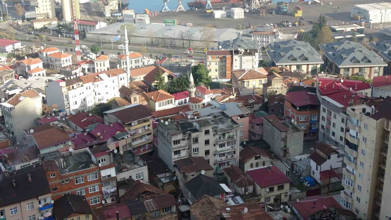 ŞEHİR PLANCILARI ODASI TRABZON ESKİ ŞUBE BAŞKANI ERCAN ŞEN, TRABZON'DA  BİNA BAZLI SORUNLAR...