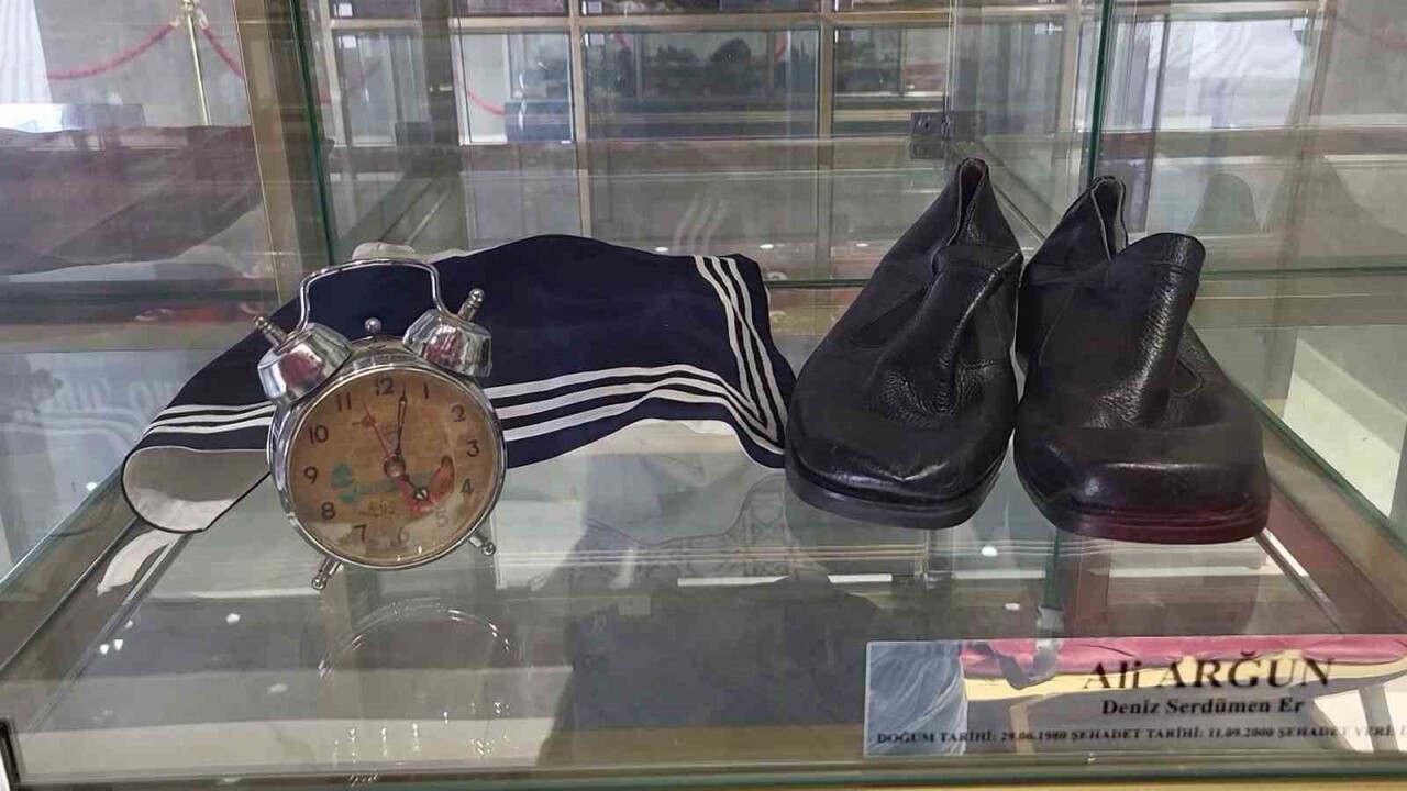 ŞEHİT AİLELERİNİN EMANETLERİ, ADIYAMAN ŞEHİTLİK MÜZESİ'NDE SERGİLENMEYE BAŞLADI.