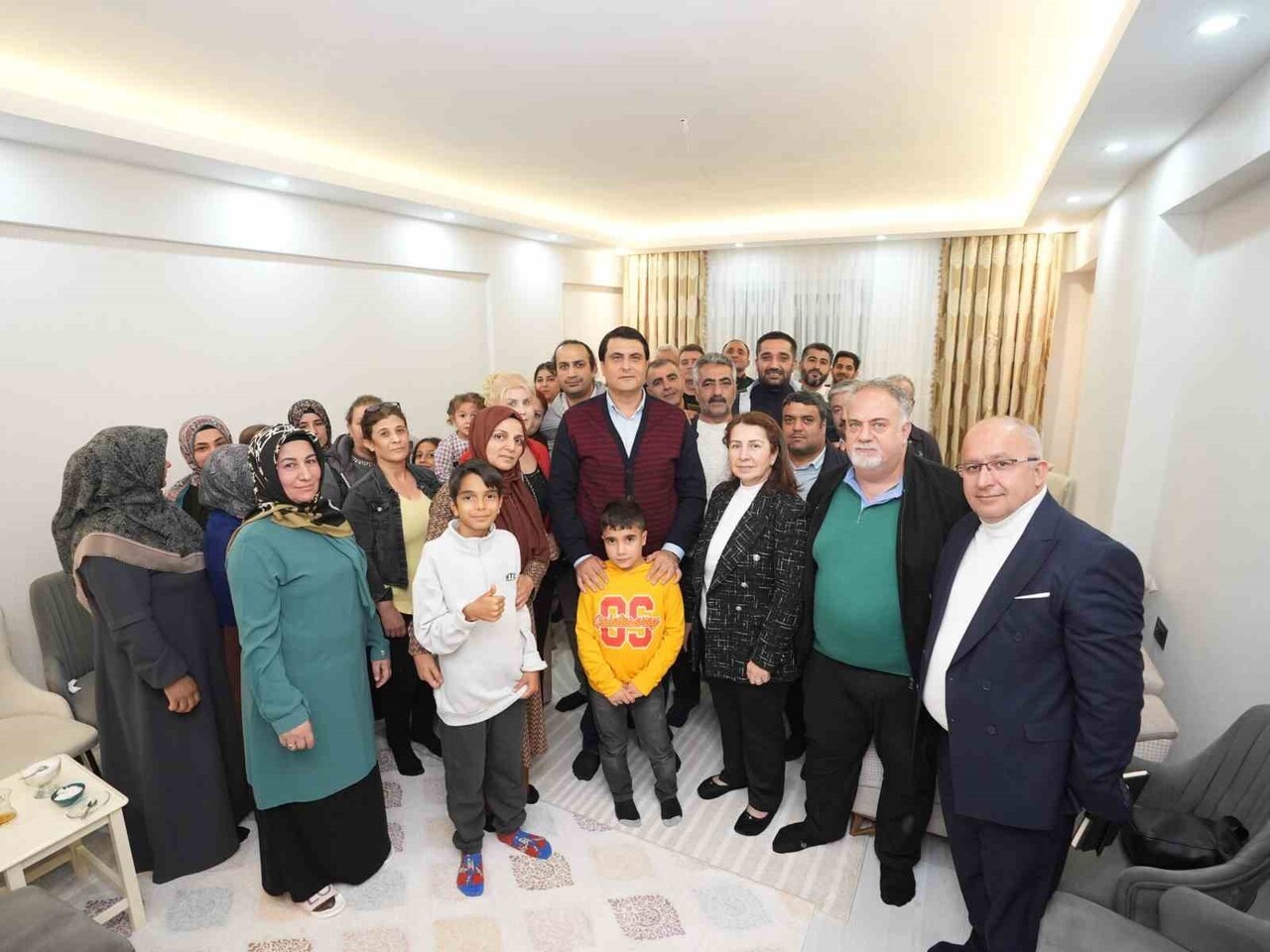 ŞEHİTKAMİL BELEDİYE BAŞKANI UMUT YILMAZ, İLÇENİN FARKLI NOKTALARINDA VATANDAŞ BULUŞMALARINI...