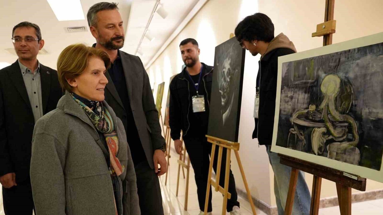 SERGİNİN AÇILIŞINA KBÜ REKTÖR YARDIMCISI PROF. DR. ELİF ÇEPNİ, SAFRANBOLU FETHİ TOKER GÜZEL...