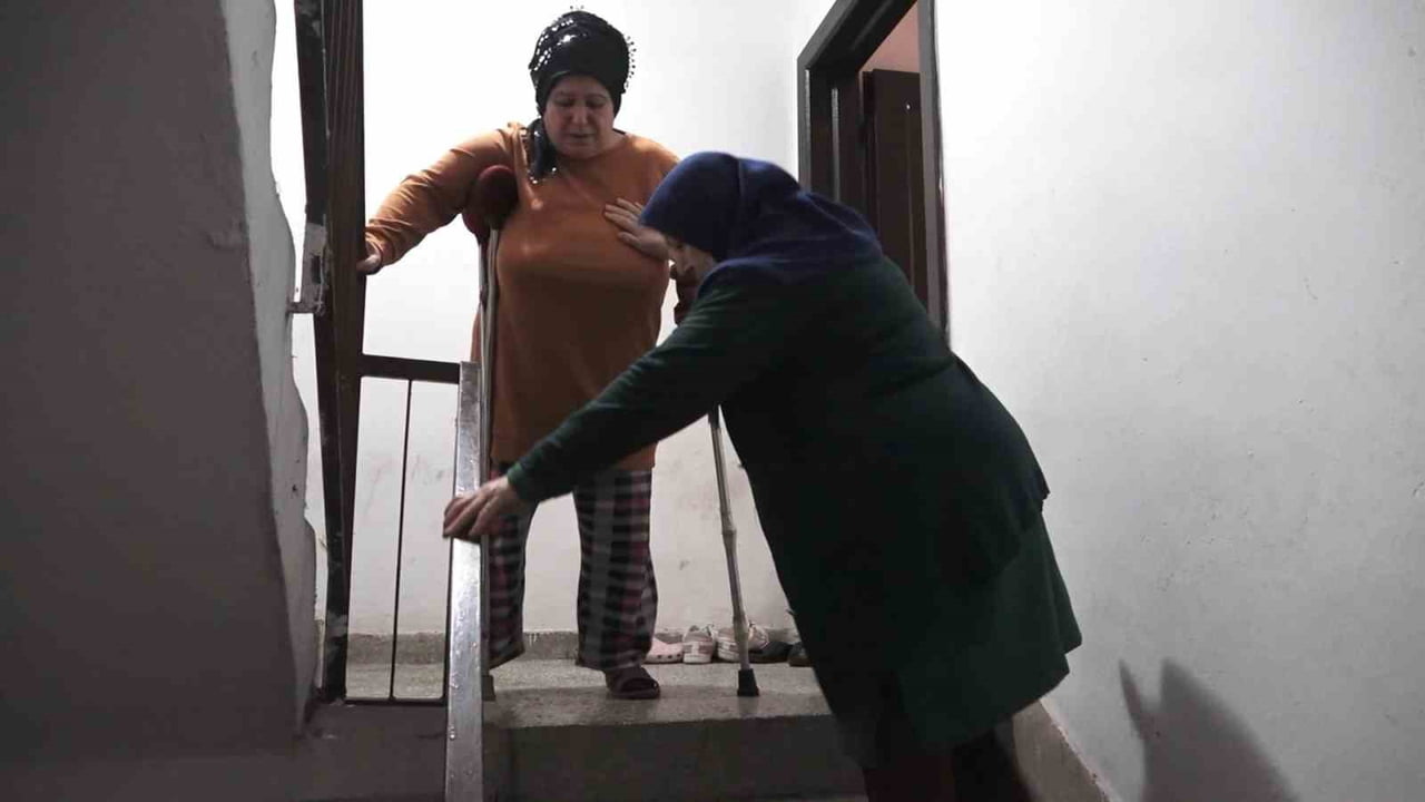 SEVİM UZUN VE ZÖHRE KARABAŞ