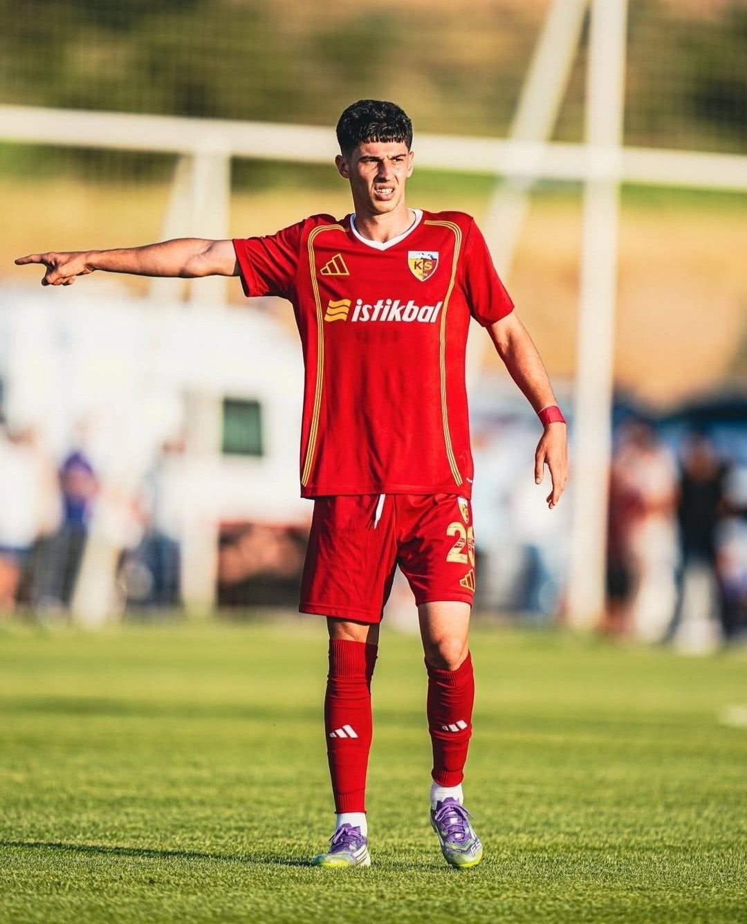 SEZON BAŞINDA EYÜPSPOR‘A KİRALANAN BARAN ALİ GEZEK, KAYSERİSPOR'A GERİ DÖNDÜ.