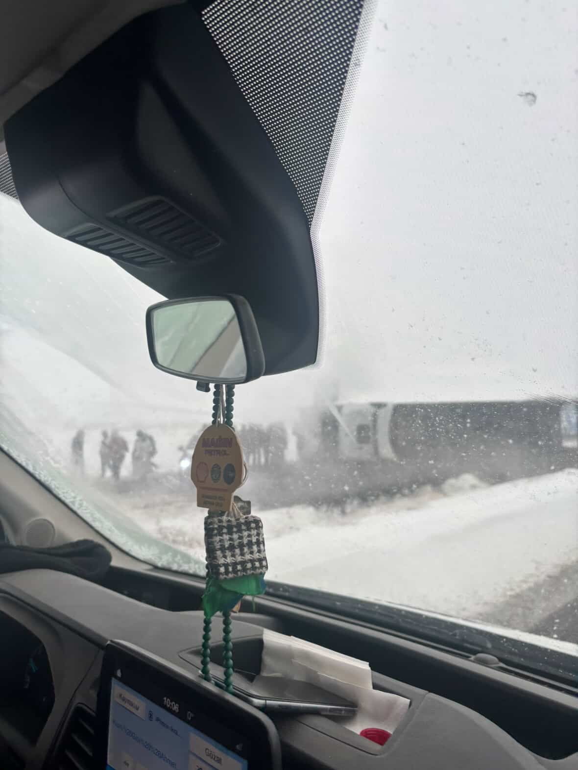 SİİRT’İN KURTALAN İLÇESİNDE KAMYONUN DEVRİLDİĞİ KAZADA 1 KİŞİ YARALANDI.