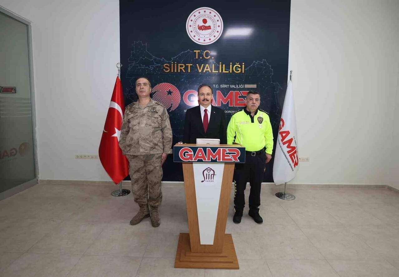 SİİRT VALİSİ DR. KEMAL KIZILKAYA, TOPLANTI SONRASI AÇIKLAMALARDA BULUNDU