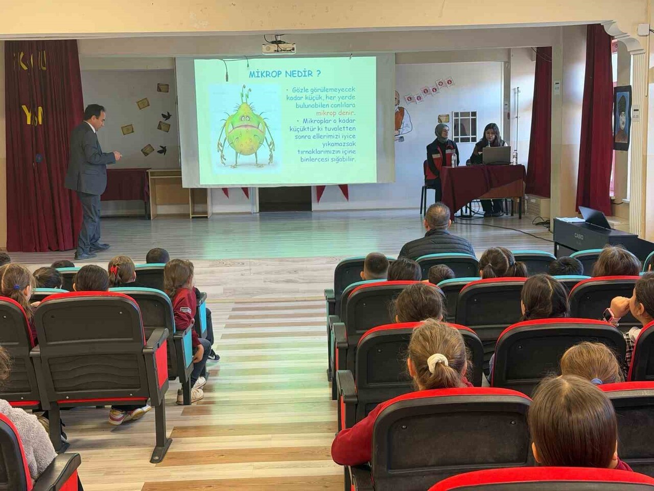 SİMAV’DA ÖĞRENCİLERE "GIDA GÜVENİLİRLİĞİ VE GIDA İSRAFI" KONULU EĞİTİM