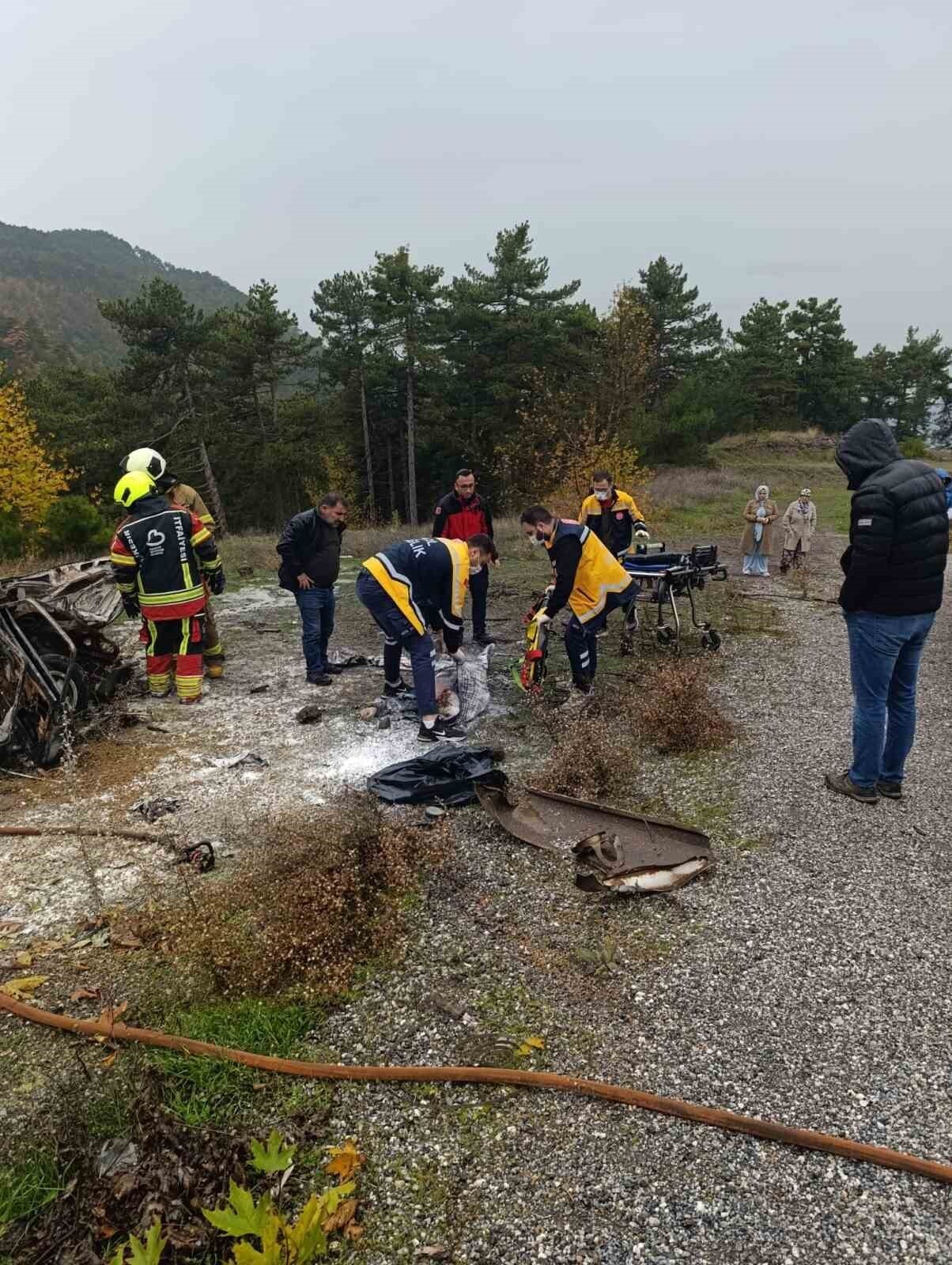 SINDIRGI'DA ÇİFT TARAFLI TRAFİK KAZASI; 1 YARALI