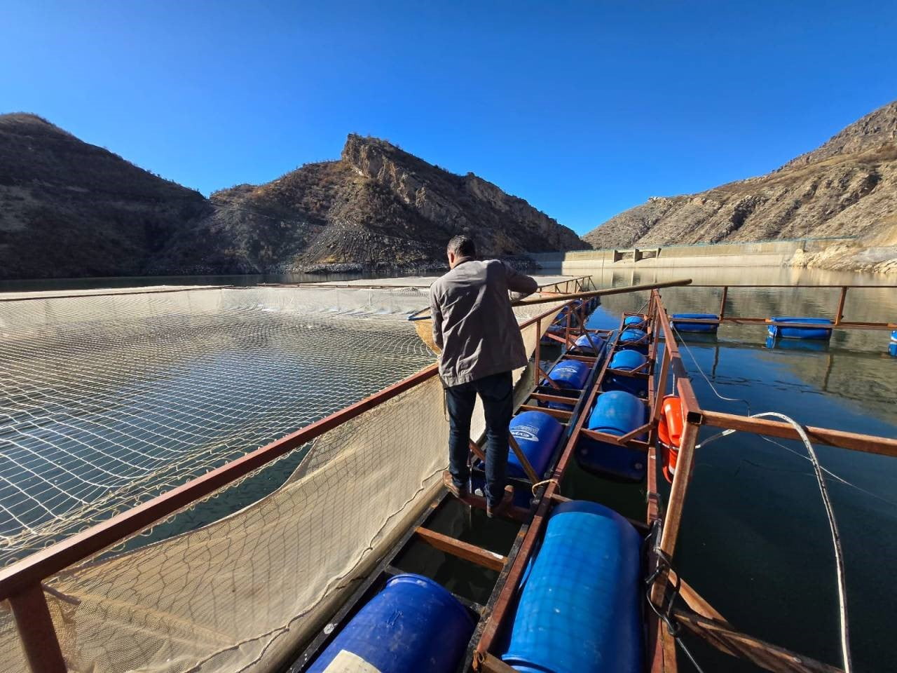 ŞIRNAK İL TARIM VE ORMAN MÜDÜRLÜĞÜ EKİPLERİ, ULUDERE BARAJLARINDA FAALİYET GÖSTEREN VE YENİ...